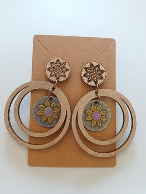 Fashion Jewelry Wooden Sunflower Hoop Earrings - Pink & Yellow